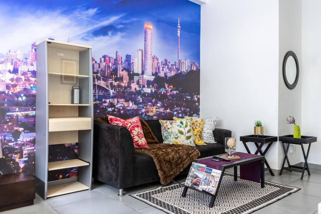 Stunning Maboneng Precinct Studio Apartment At 12 Decades Building Johannesburg Ngoại thất bức ảnh